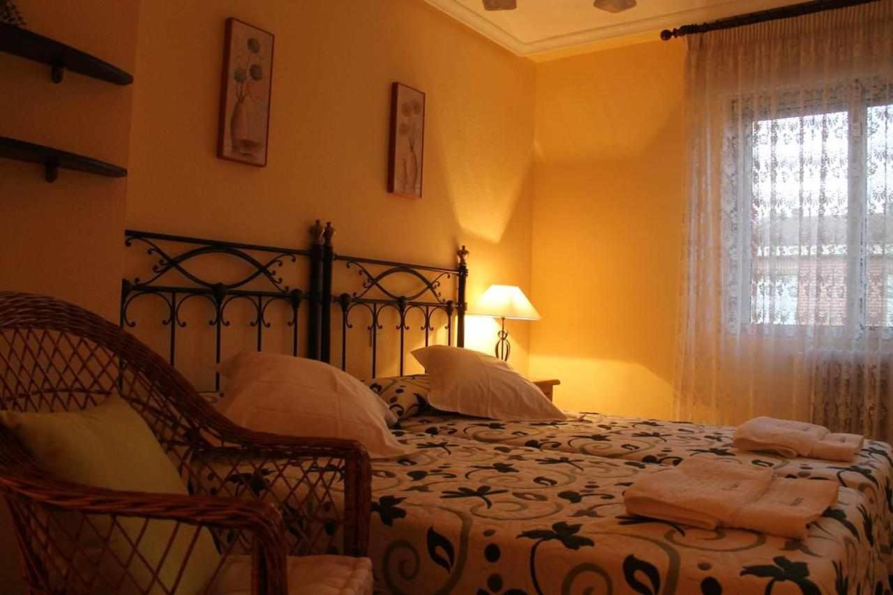 Alojamiento La Olmedana Olmedo Exterior foto