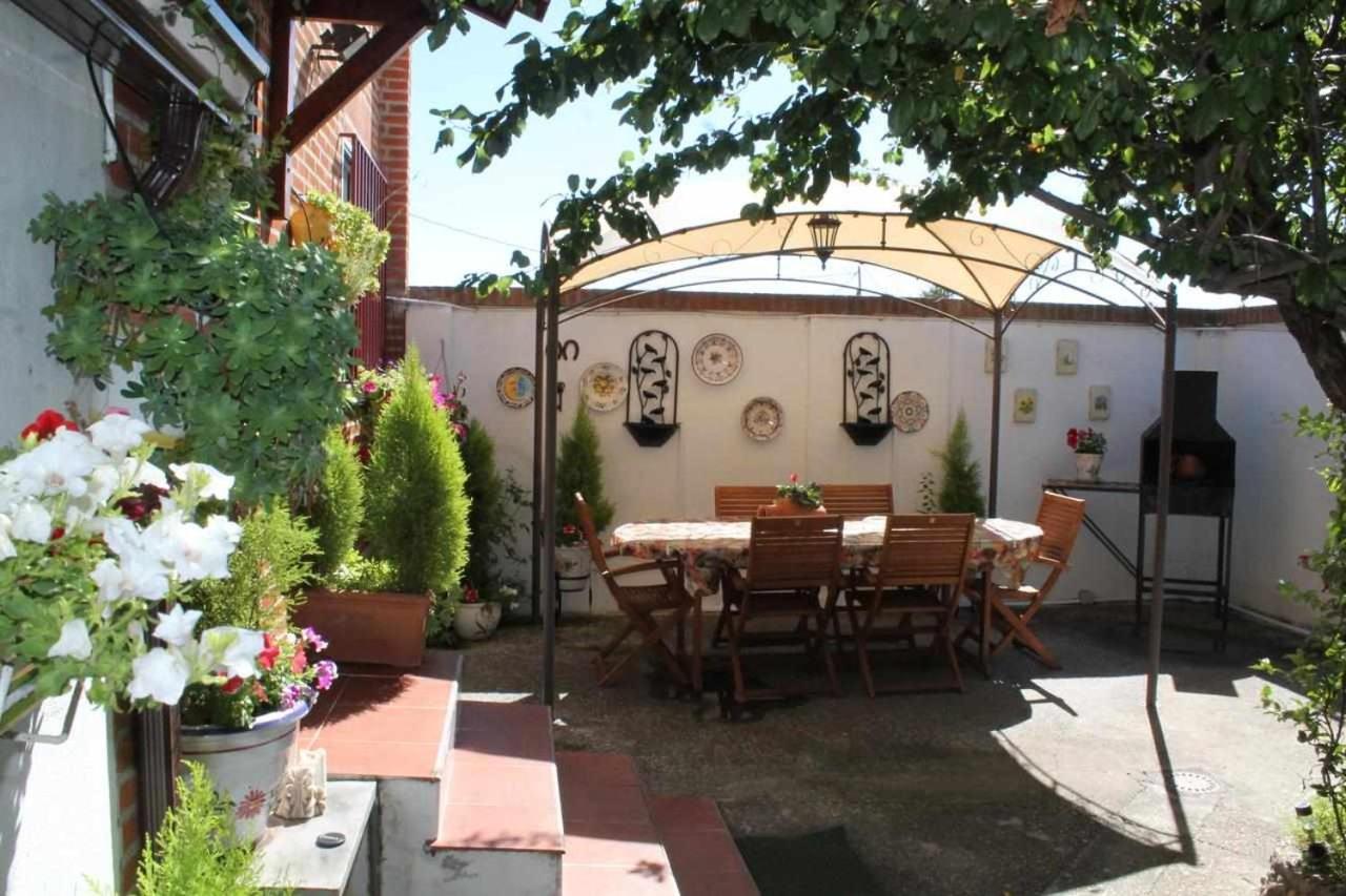 Alojamiento La Olmedana Olmedo Exterior foto