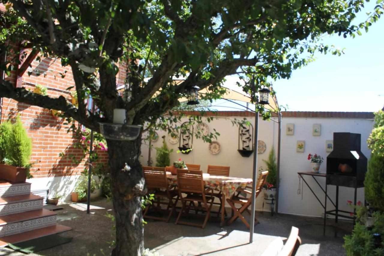 Alojamiento La Olmedana Olmedo Exterior foto
